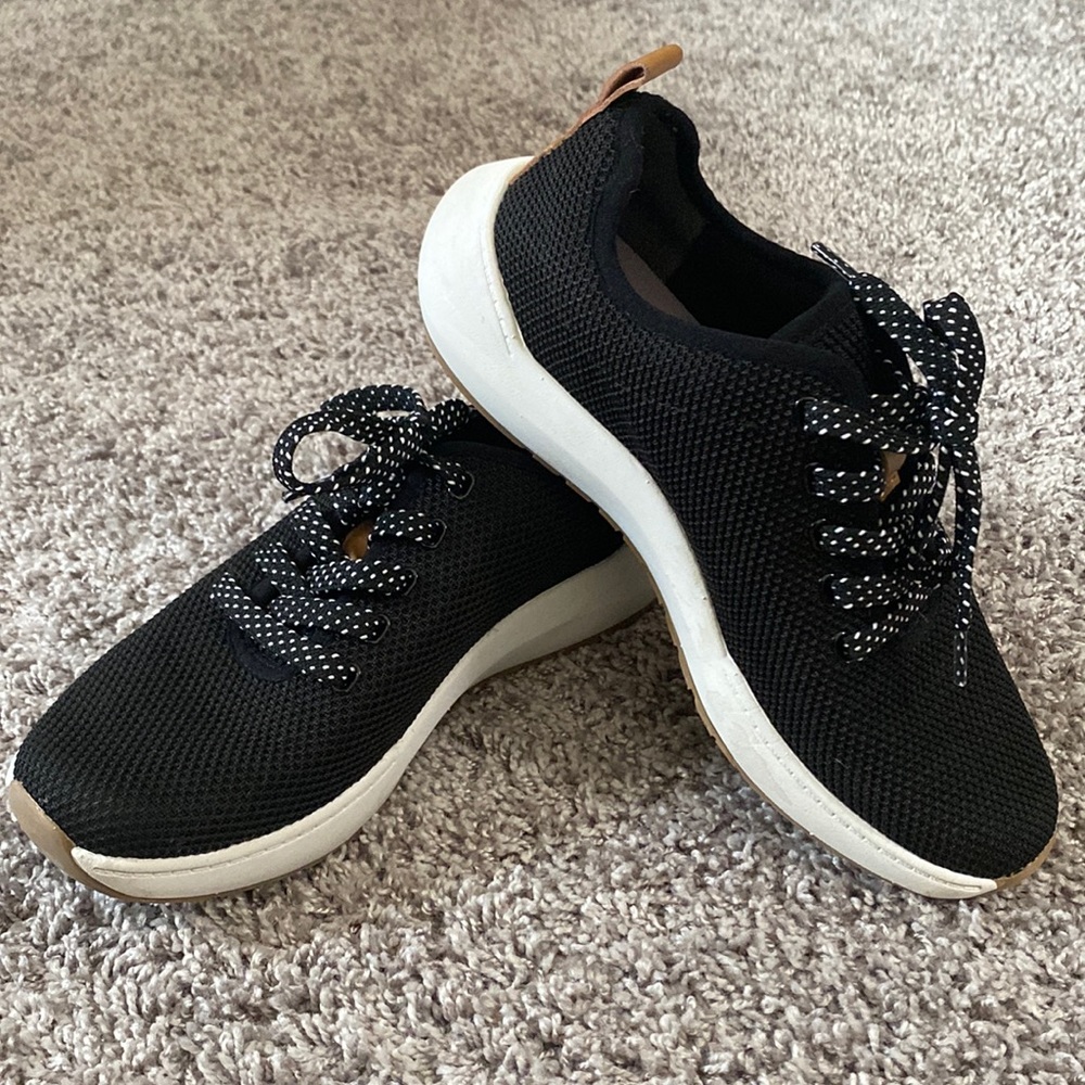 Dr. Scholls Sneakers